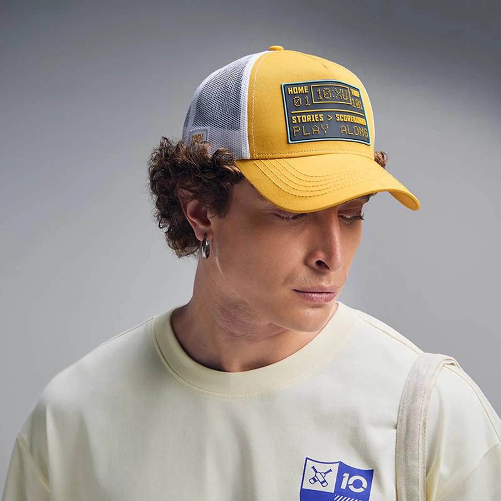 Golden Ochre/Cloud White